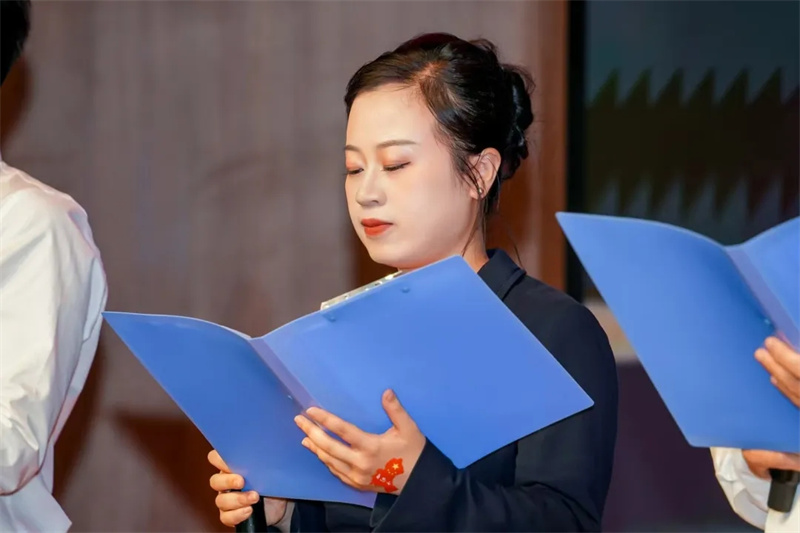 微信图片_20251013114512_616_35 微信图片_20251013114512_616_35